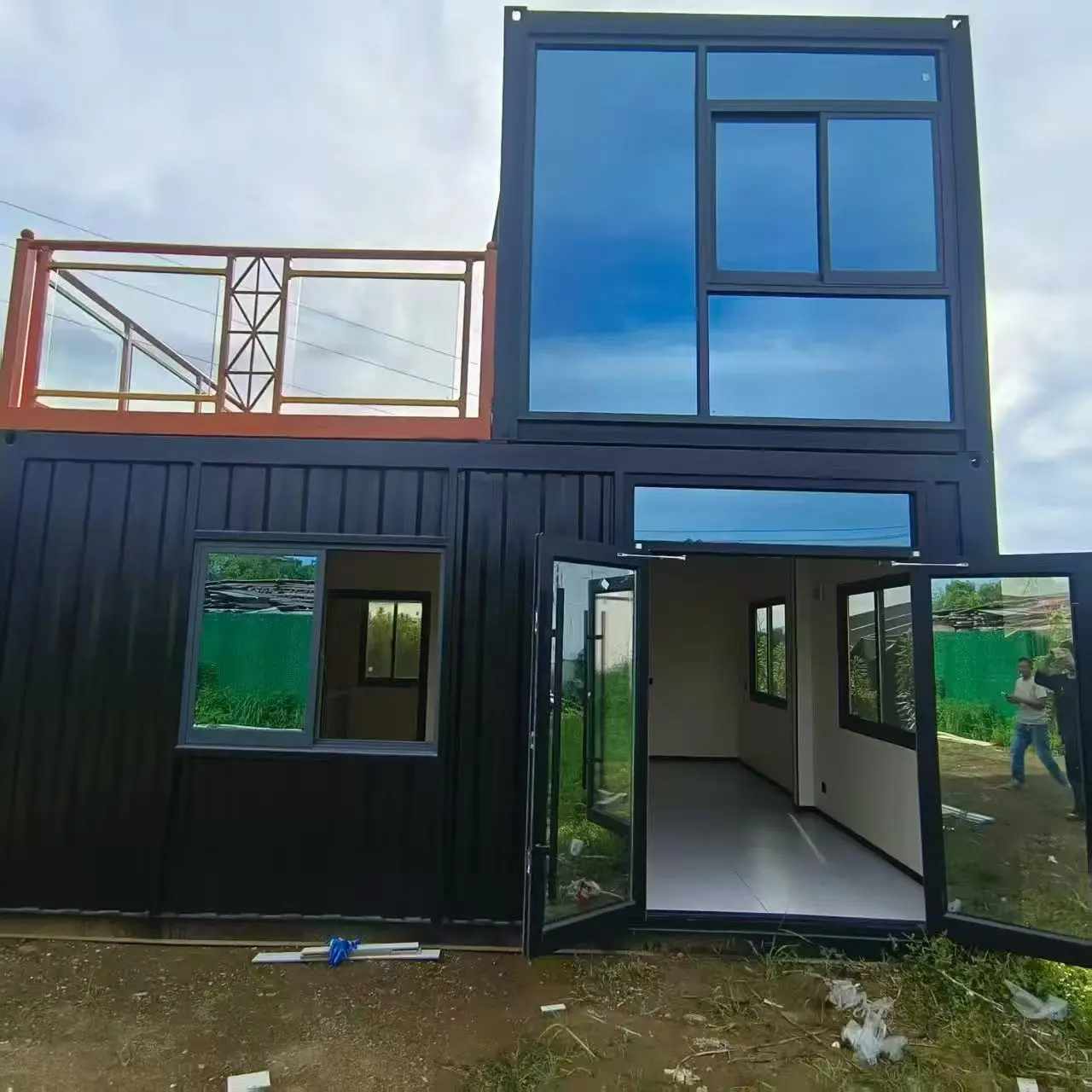 Outdoor Viral Container House Manufacturer China: A Complete Installation Case from Factory to Finished Project